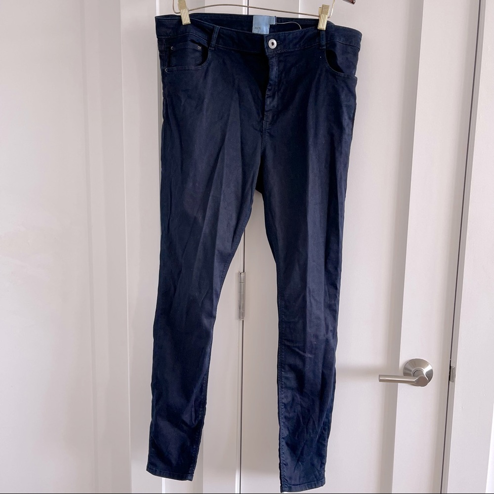 Navy blue 5 pocket skinny jeans